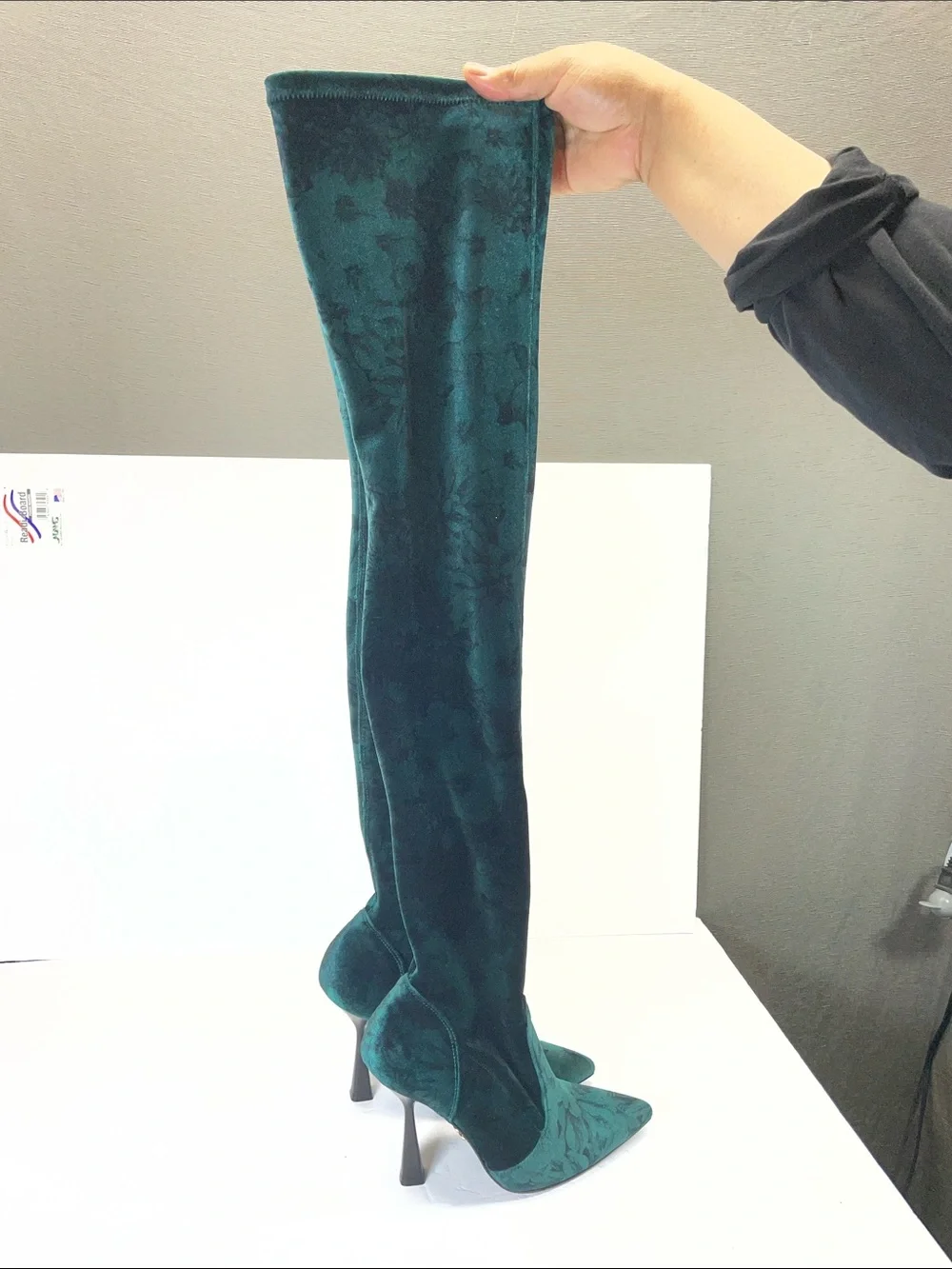 Vero Cuoio Beautiisoles Black Velvet Over-The-Knee Stiletto Boots